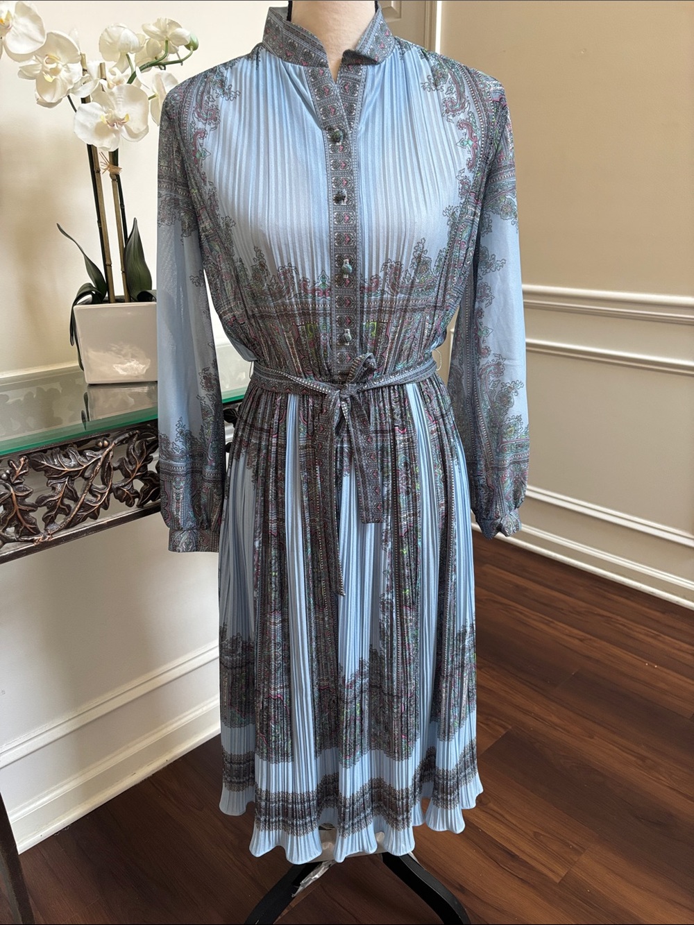Vintage Lady Carol of New York Blue Pleated Long-Sleeve Dress - size 10